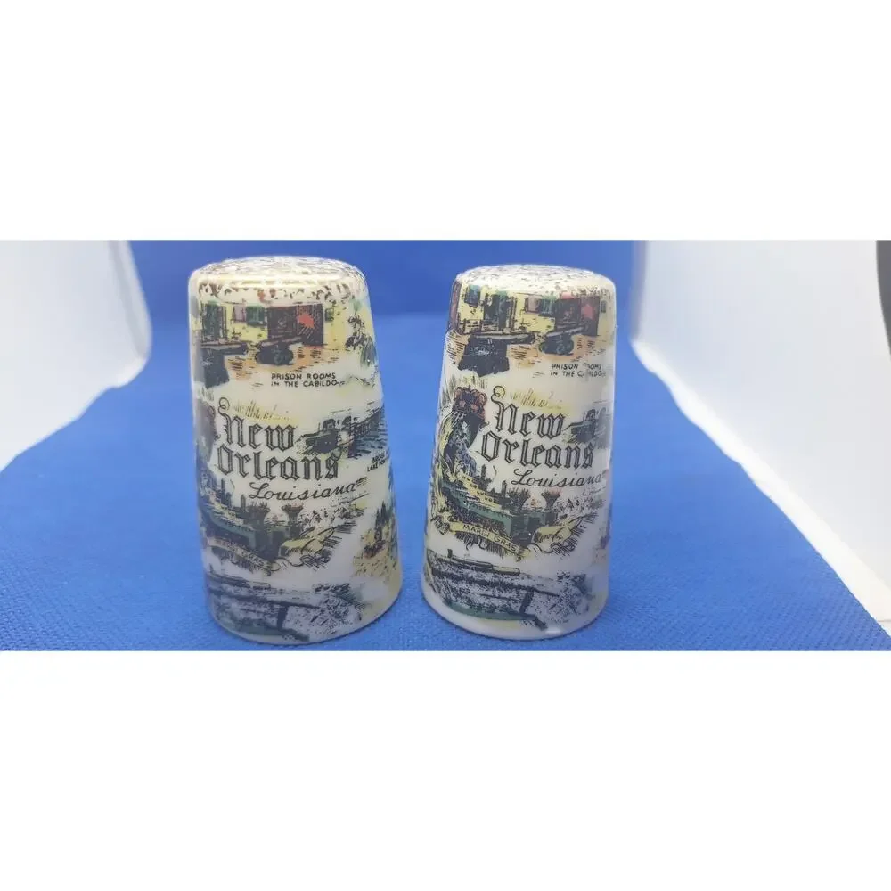 Southern Road Trip Souvenir Salt & Pepper Shakers! Texas & Louisiana- Excellent!